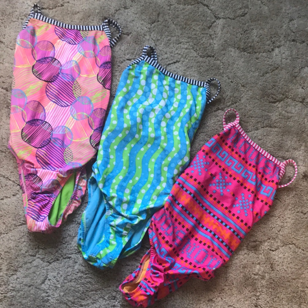 SOLD!! set of three dolfin uglies!! (size 28)